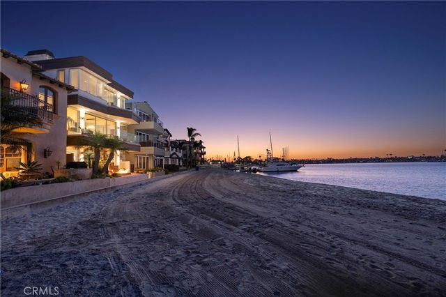 5517 E Ocean, Long Beach