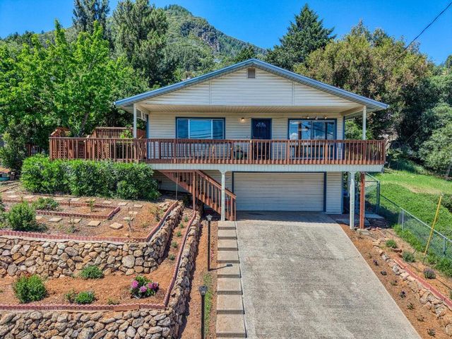 3401 Riviera West Drive, Kelseyville