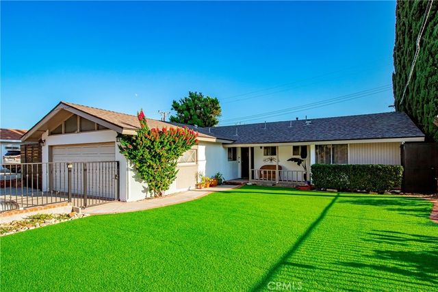 19776 Merryhill Street, Canyon Country