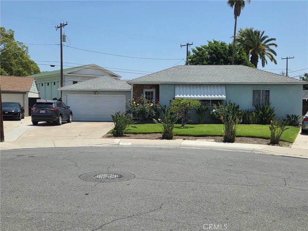 1276 E Flower Street, Anaheim