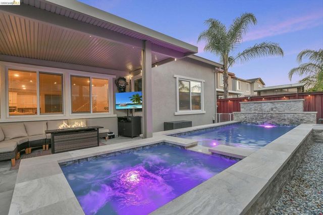 379 Savannah Way, Brentwood