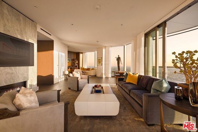 211 W Elm Court # 28a, Los Angeles