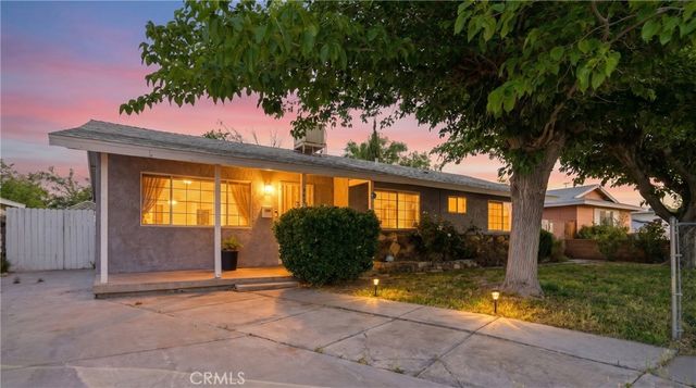 45514 12th Street, Lancaster
