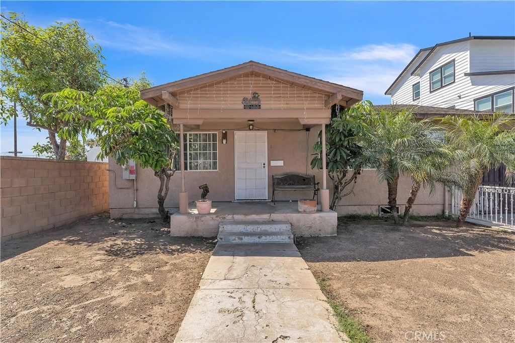 1208 E 3rd, Santa Ana