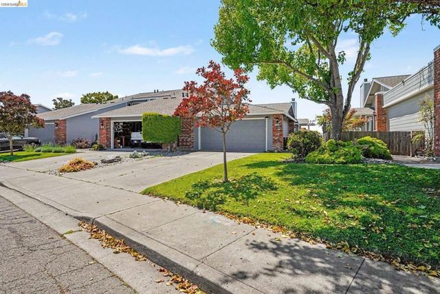 1757 Stuart Ct, Benicia