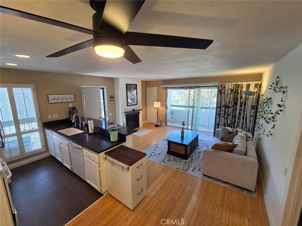 2867 S Fairview # F, Santa Ana