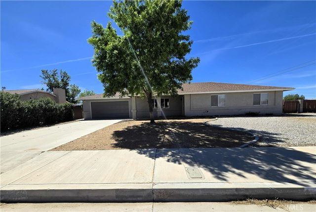 22909 Eyota, Apple Valley