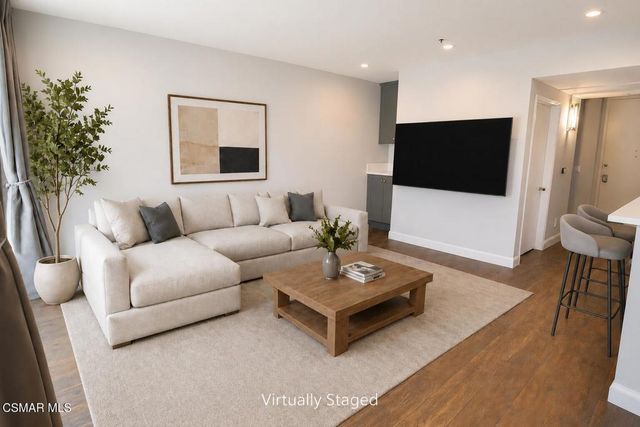 5350 White Oak Avenue # 105, Encino