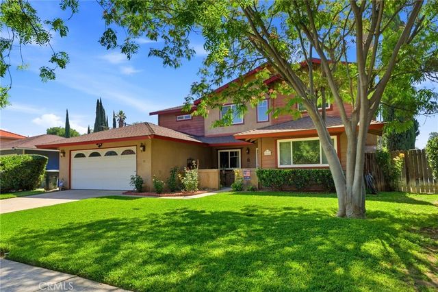 5556 Hardwick, Riverside