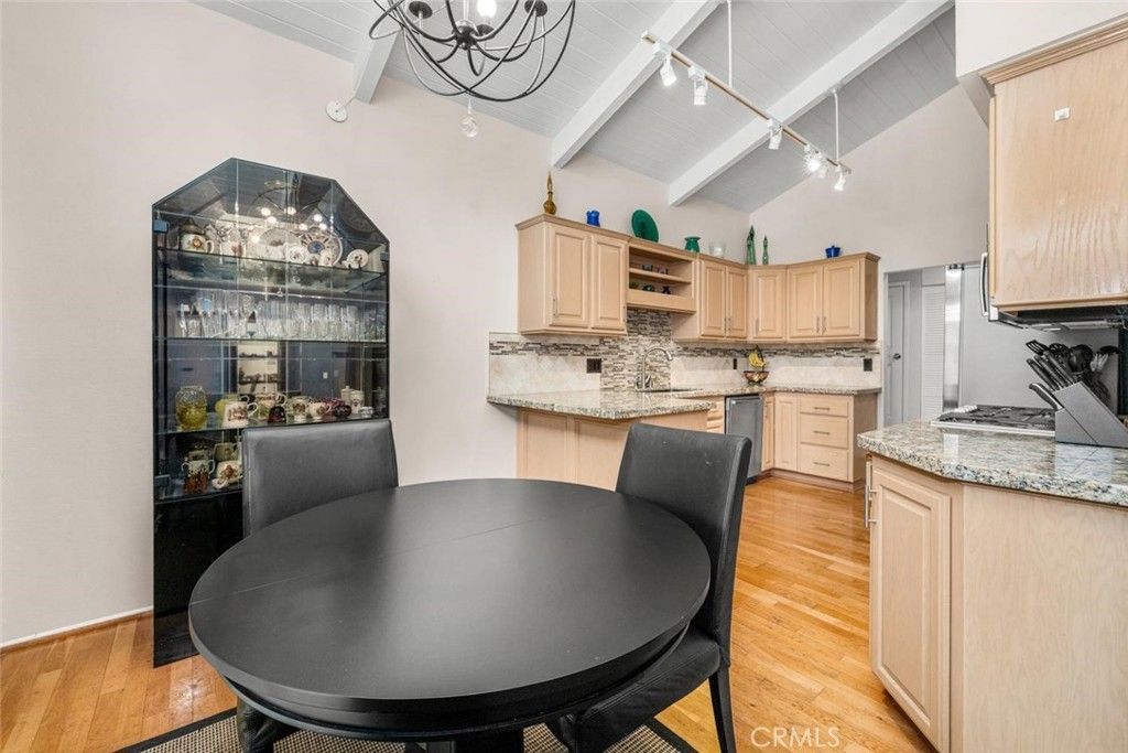 9 Badger Pass, Irvine