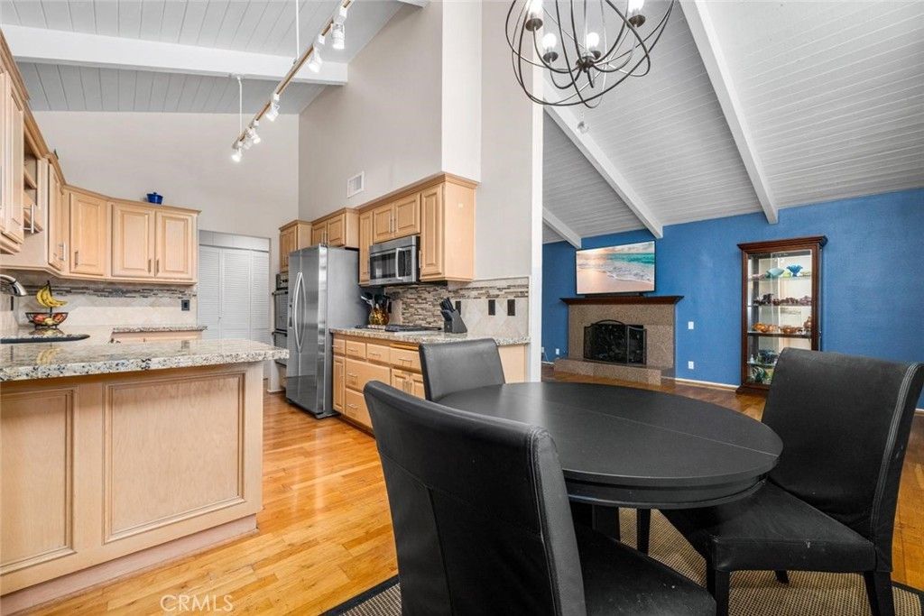9 Badger Pass, Irvine