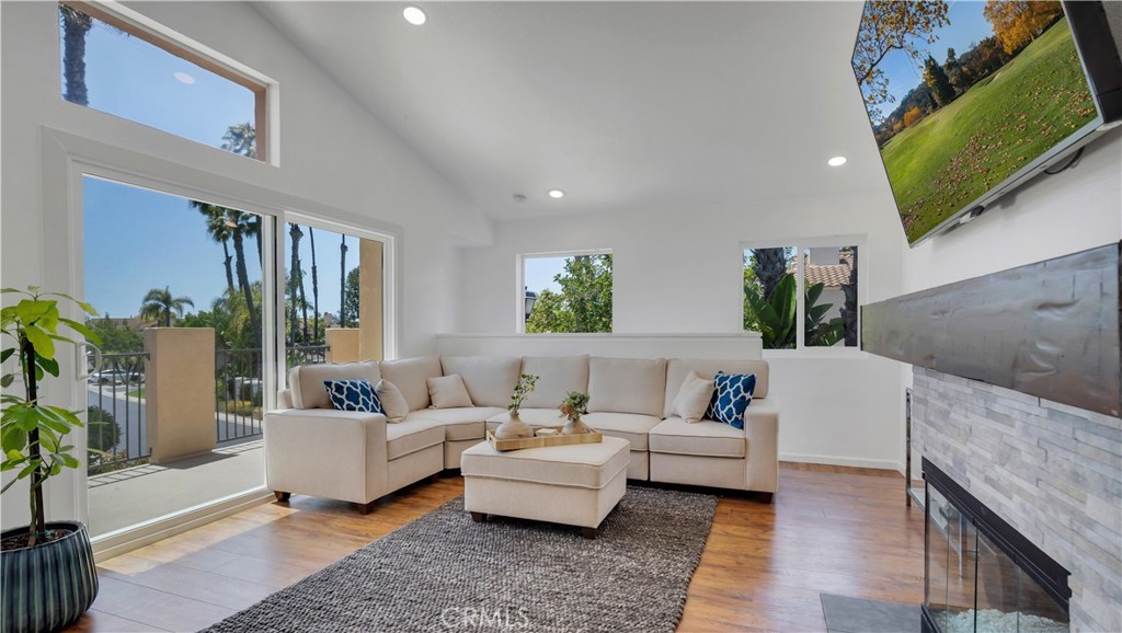 Photo of Listing #OC26102455