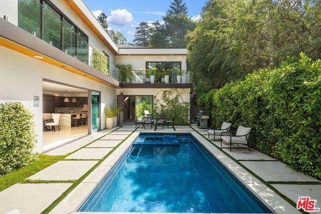 1884 Laurel Canyon Road, Los Angeles