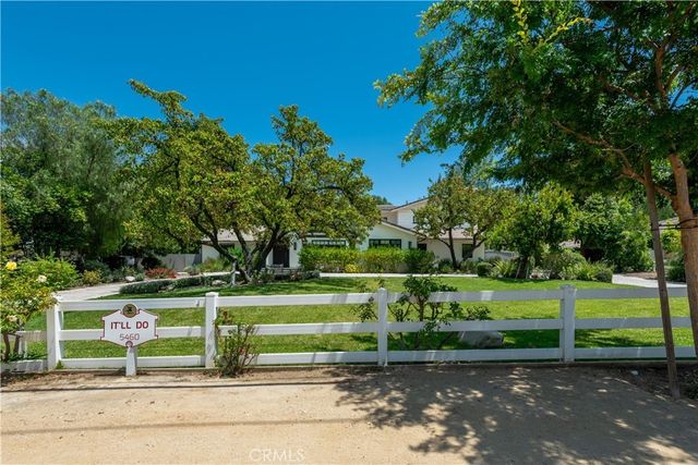 5460 Round Meadow, Hidden Hills