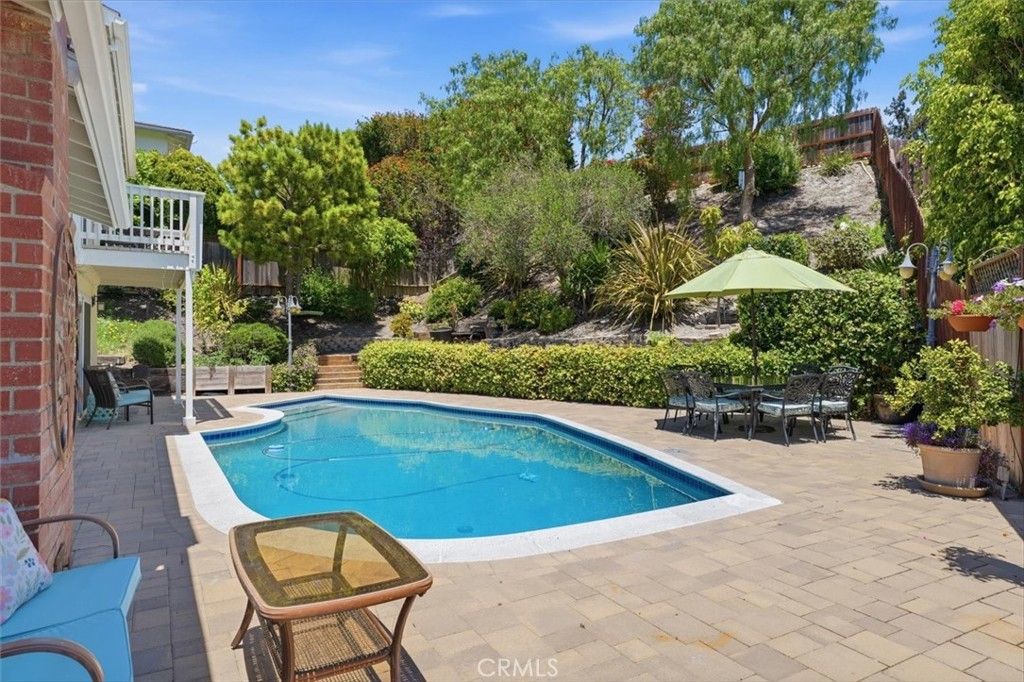 29512 Whitley Collins, Rancho Palos Verdes