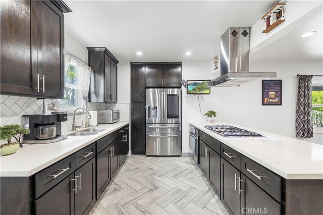 15517 S Denver, Gardena