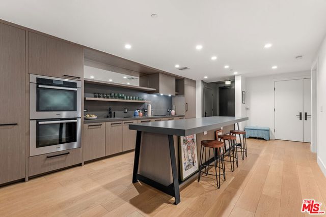 10777 Wilshire Boulevard # 201, Los Angeles