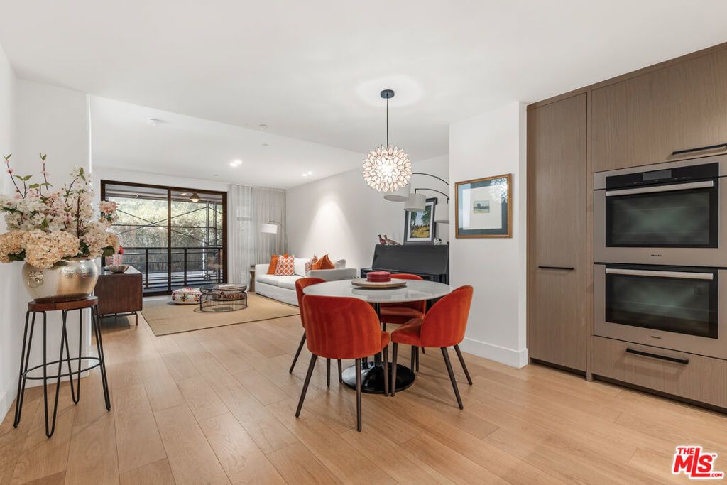 10777 Wilshire Boulevard # 201, Los Angeles