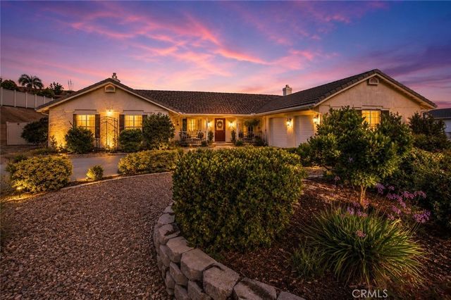 13997 Riverside, Apple Valley