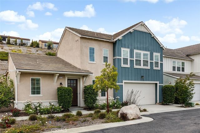 18728 Seville Way, Canyon Country