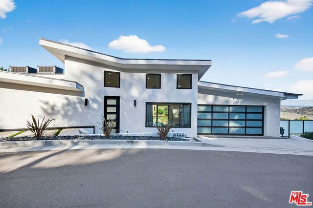 8366 Hillcroft Drive, West Hills