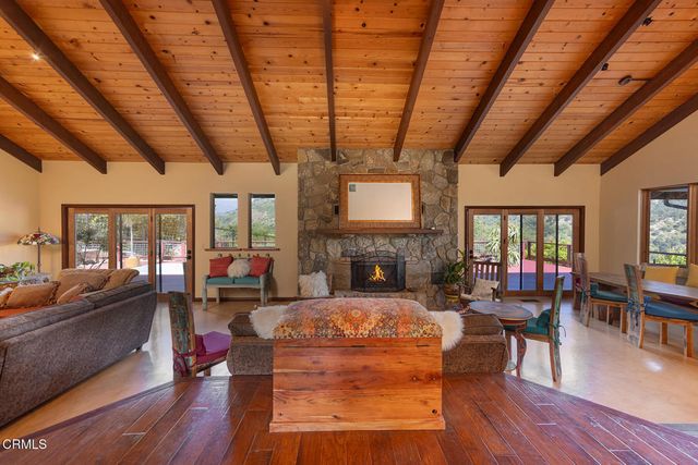 10622 Encino Drive, Oak View