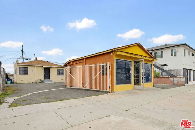 10025 S Western Avenue, Los Angeles