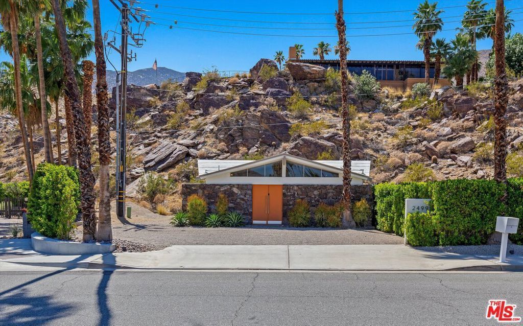 2499 S Palm Canyon Drive, Palm Springs