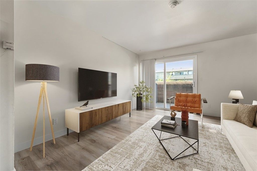 801 S Lyon # A105, Santa Ana