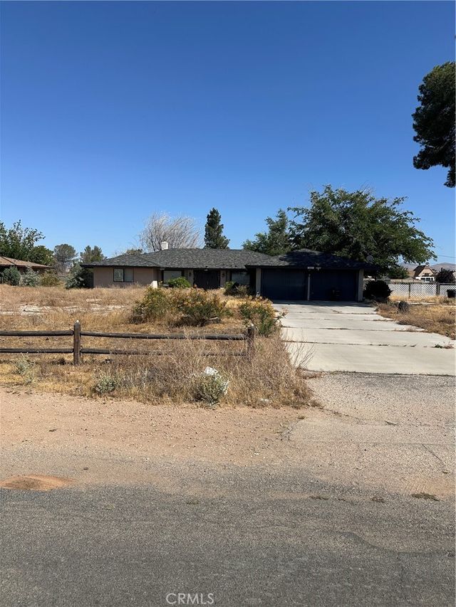 14065 Hopi Road, Apple Valley