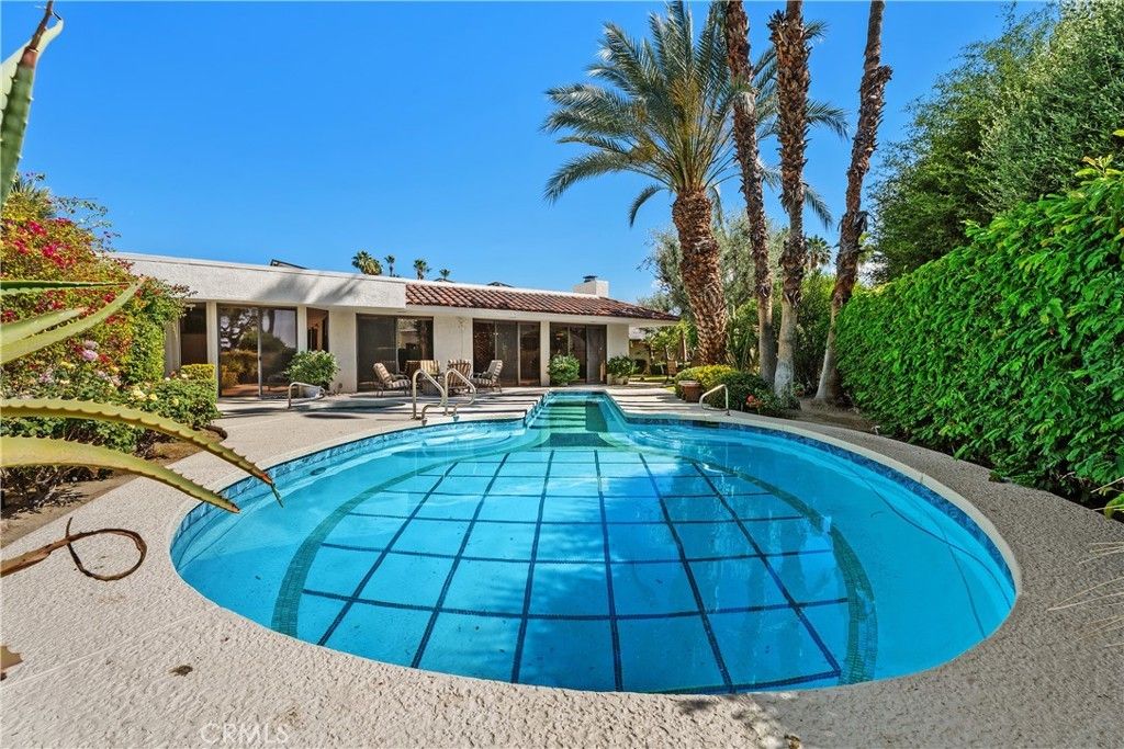 145 Columbia Drive, Rancho Mirage