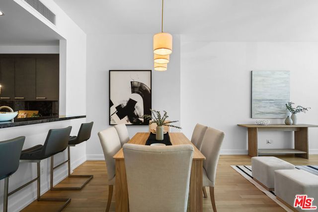 900 W Olympic Boulevard # 37e, Los Angeles
