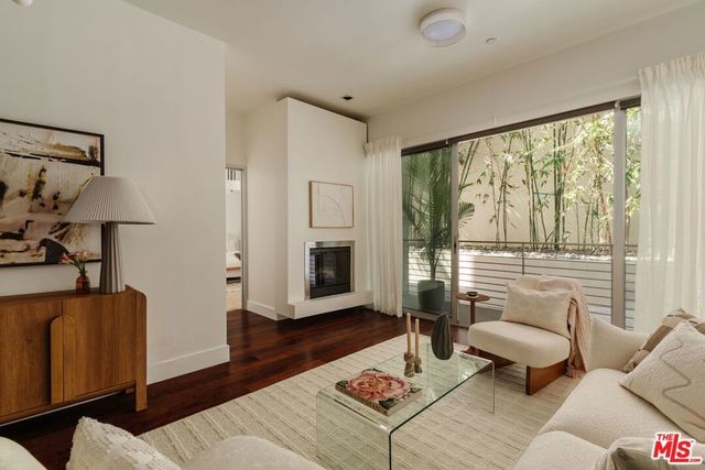 6735 Yucca Street # 101, Los Angeles