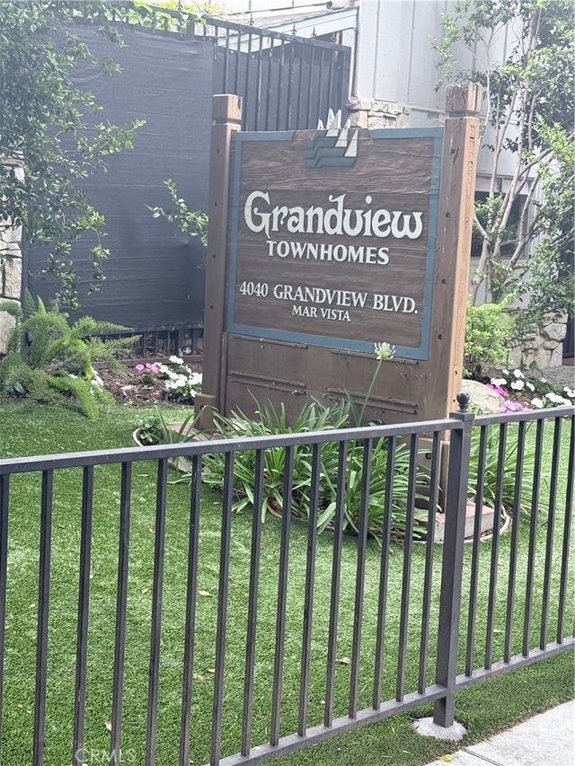 4040 Grand View # 65, Los Angeles