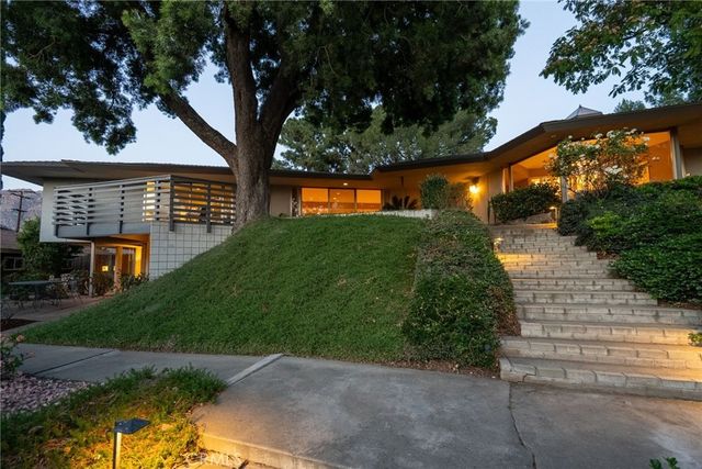 11517 Tulane, Riverside