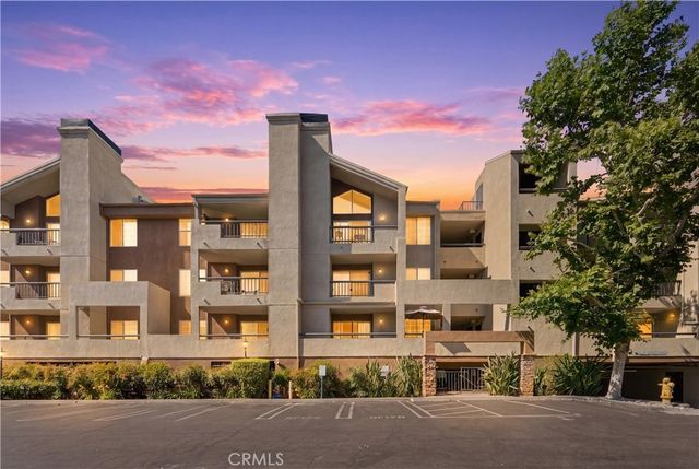 5535 Canoga # 332, Woodland Hills