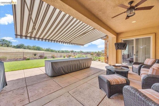 158 Rock Ridge Ln, Copperopolis