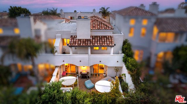 6435 Zumirez Drive # 9, Malibu