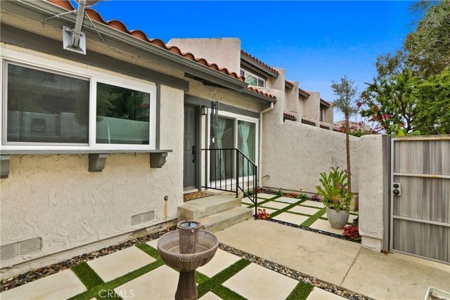 820 W 232nd, Torrance
