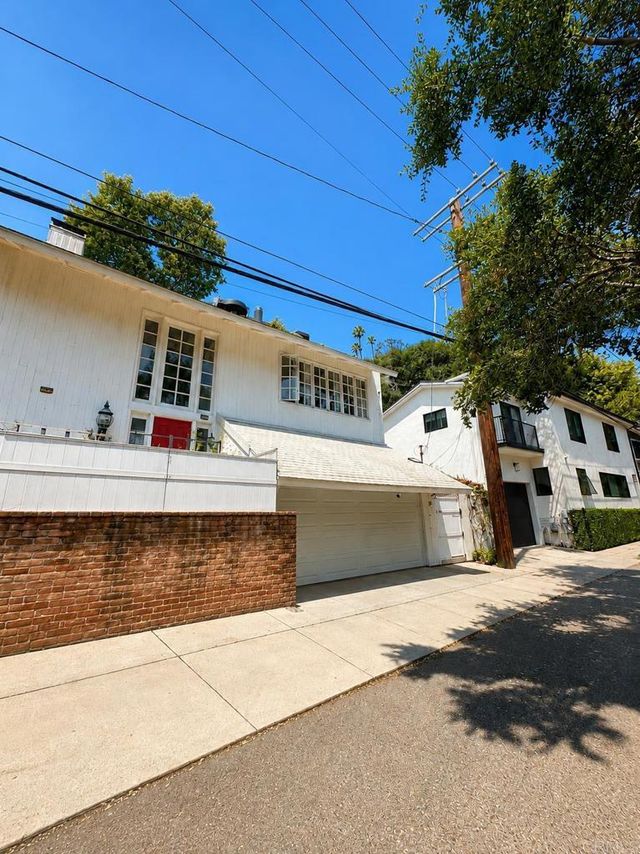 507 W Rustic Rd, Santa Monica