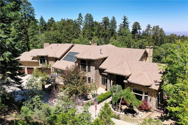 293 Fairway, Lake Arrowhead