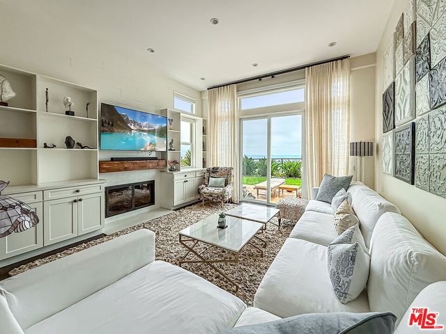 6416 Lunita Road # 108, Malibu