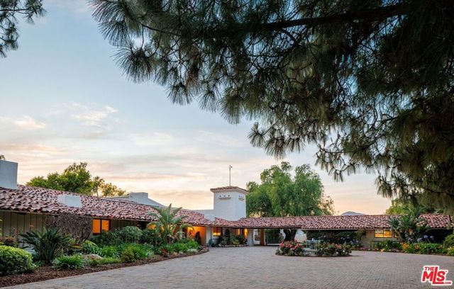 28611 Bamfield Drive, Agoura Hills