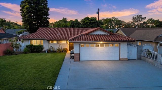 2813 W Brook, Santa Ana