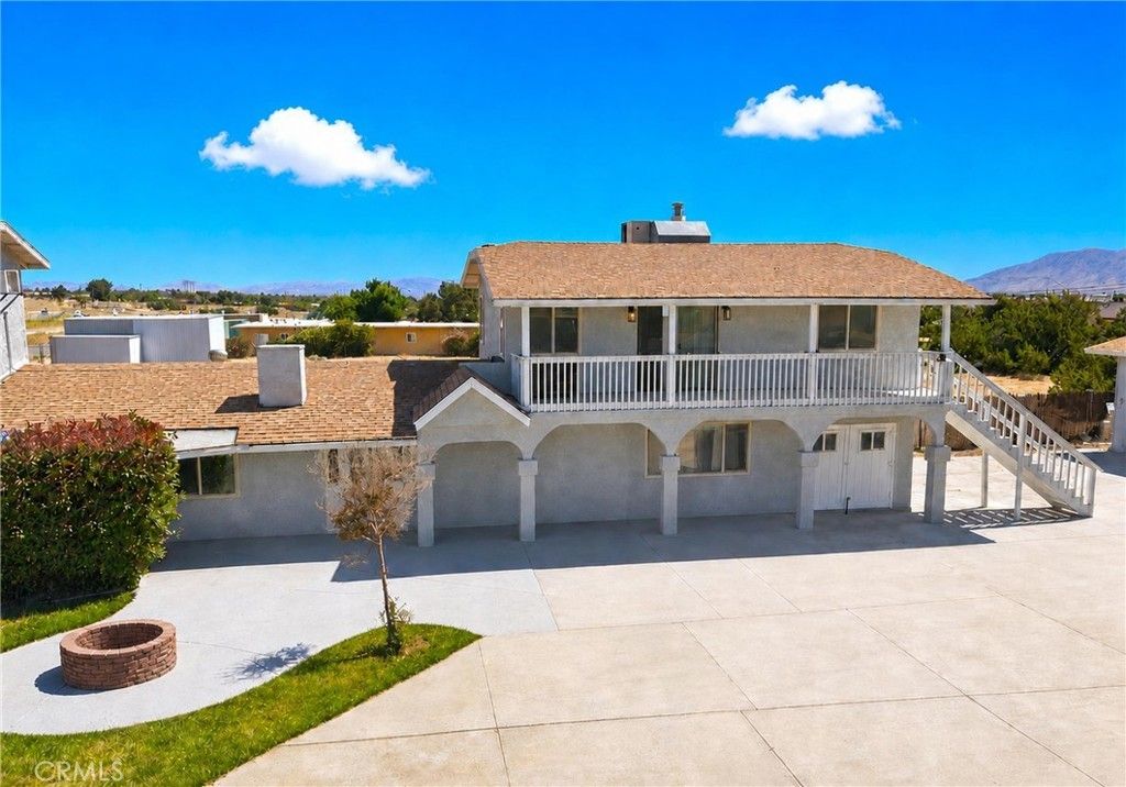 7008 Summit Valley, Hesperia