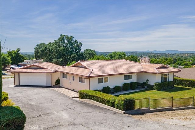 726 N Trigo Ln, Paso Robles