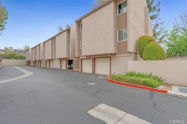 1525 Walnut Leaf Drive # 214, Walnut