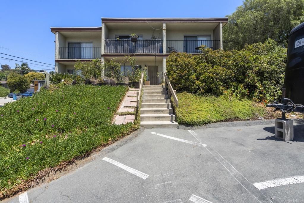 1605 09 Glenwood Drive, San Diego