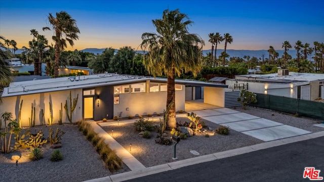 450 E Laurel Circle, Palm Springs