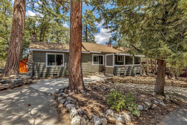 25325 Marion Ridge Drive, Idyllwild